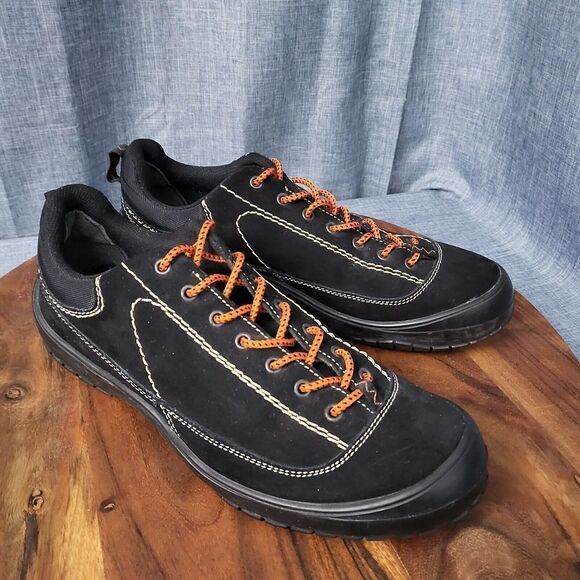 RARE Banana Republic Black Suede Trainers / Hiking Low Tops Men's Size 10 - Picture 10 of 10